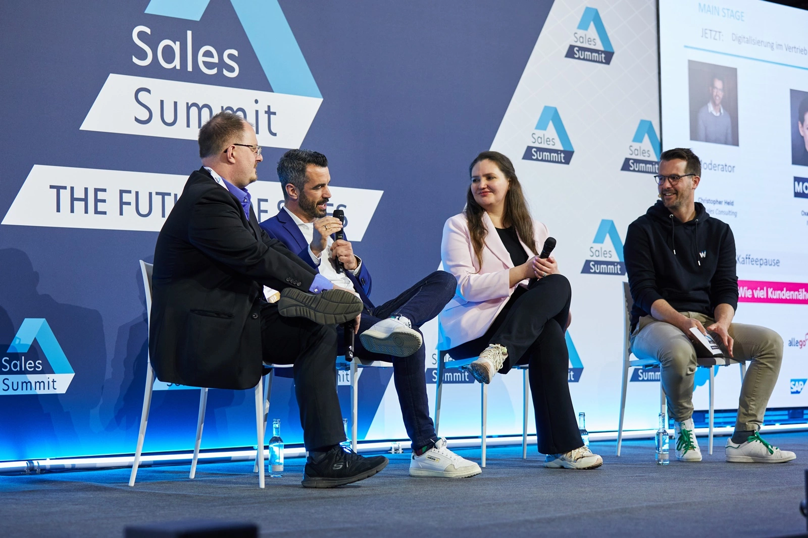 Detailbild_fuer_den_Text_Chris_at_Sales_Summit_2023